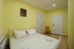 Stylish 1BR Apt near Rustaveli - By Wehost